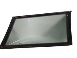 Volkswagen PASSAT B5 Rear side window/glass 43R00048