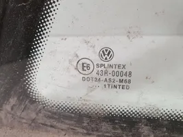 Volkswagen PASSAT B5.5 Vetro del finestrino della portiera anteriore - quattro porte E643R00048