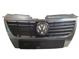 Volkswagen PASSAT B6 Grille calandre supérieure de pare-chocs avant 3C0853651AD