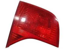 Audi A4 S4 B7 8E 8H Lampy tylnej klapy bagażnika 8E5945093A