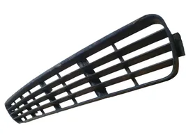 Audi 80 90 S2 B4 Grille inférieure de pare-chocs avant 8A0807683A