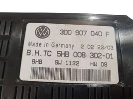 Volkswagen Phaeton Ilmastointi-lämmityslaitteen ohjausjärjestelmä 3D0907040F