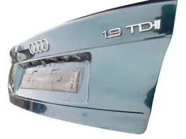 Audi A4 S4 B5 8D Takaluukun/tavaratilan kansi 