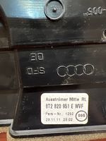 Audi A4 S4 B8 8K Kojelaudan keskiosan tuuletussuuttimen ritilä 8T2820951E