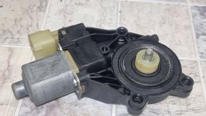 Ford Fiesta Priekinis varikliukas langų pakėlėjo 8A6114A389B