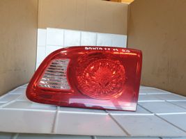 Hyundai Santa Fe Lampy tylnej klapy bagażnika 924062B000