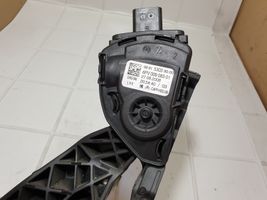 Citroen C3 Pedal del acelerador 968153038000