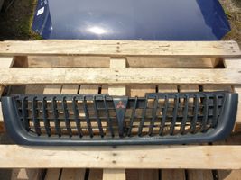 Mitsubishi Pajero Grille calandre supérieure de pare-chocs avant MR22121112