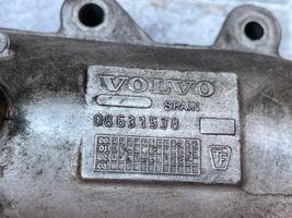 Volvo S60 Mocowanie / Wspornik rury intercoolera 08631538