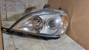 Mercedes-Benz ML W163 Lampa przednia 22315500