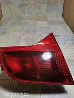 Audi A4 S4 B7 8E 8H Lampy tylnej klapy bagażnika 8E9945093