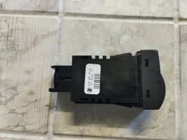 Mazda 3 I Bouton commande réglage hauteur de phares 04057810