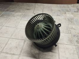 Volkswagen PASSAT B5 Heater fan/blower 740221233F