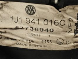 Volkswagen Golf IV Phare frontale 1J1941016C