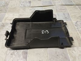 Volkswagen Golf V Coperchio/tappo della scatola vassoio della batteria 1K0915443A