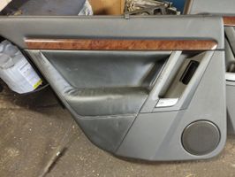 Opel Vectra C Set di rivestimento del pannello della portiera 