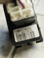 Nissan Note (E11) Central locking switch button 252109U00A