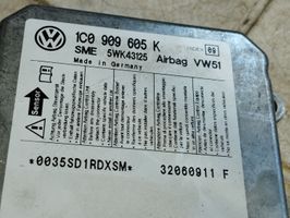 Volkswagen Fox Oro pagalvių valdymo blokas 1C0906605K
