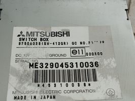 Mitsubishi Grandis Navigācijas (GPS) vadības bloks 8750A038