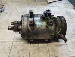 Volkswagen PASSAT B5 Air conditioning (A/C) compressor (pump) 8D0260805D