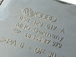 Volkswagen PASSAT B5 Oro paėmimo kanalo detalė (-ės) 8D0129617E
