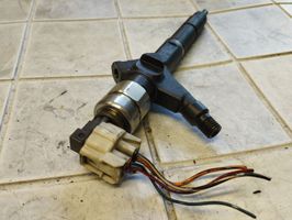 Nissan Almera N16 Injecteur de carburant AW400