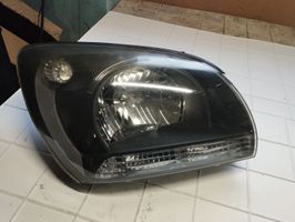 KIA Sportage Faro/fanale 921020Z010