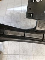 Land Rover Evoque I Staffa di rinforzo montaggio del paraurti posteriore EJ3217A150AE