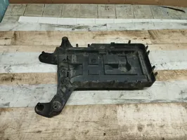 Volkswagen Touran I Battery tray 1K0915333