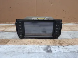 Chrysler Grand Voyager V Panel / Radioodtwarzacz CD/DVD/GPS P05064402AI