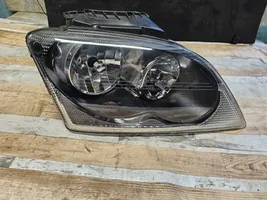 Chrysler Pacifica Lampa przednia 