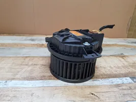 Audi A4 S4 B7 8E 8H Mazā radiatora ventilators 8E1820021E