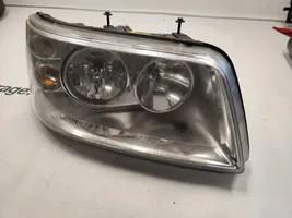 Volkswagen Multivan T5 Lampa przednia 7H1941016T