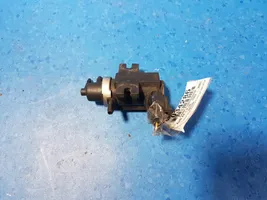 Audi A4 S4 B5 8D Vacuum valve 1J0906627