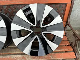 Mercedes-Benz Vito Viano W447 R17 alloy rim 