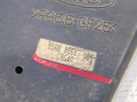 Ford Escort Jäähdyttimen jäähdytinpuhallin 95AB8146DB