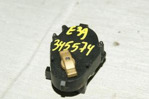 BMW 5 E39 Oro kondicionieriaus oro srauto sklendės varikliukas 64118363798