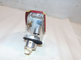 Nissan Primera Lampy tylnej klapy bagażnika 26545AU800