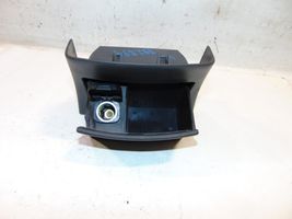 Mercedes-Benz E W211 Consolle centrale del vano portaoggetti A2116800450