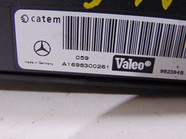 Mercedes-Benz B W245 Sähköinen ohjaamon lämmittimen säteilylämmitin A1698300861