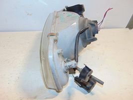 Daihatsu Applause Lampa przednia 8117087102000