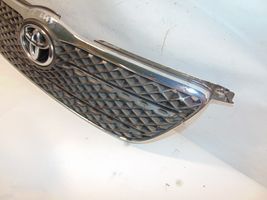 Toyota Corolla E120 E130 Grille calandre supérieure de pare-chocs avant 531111A902