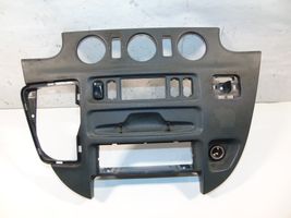 Mercedes-Benz Sprinter W901 W902 W903 W904 Paneelin lista A9016801807