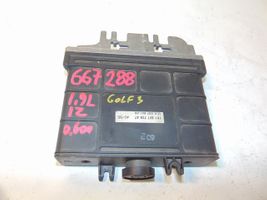 Volkswagen Golf III Module de contrôle de boîte de vitesses ECU 01M927733G
