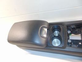 Jaguar XK - XKR Console centrale C2P14870