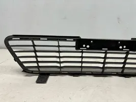 Toyota Hilux (AN120, AN130) Grille inférieure de pare-chocs avant 531120K130