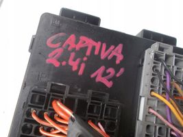 Chevrolet Captiva Ramka / Moduł bezpieczników 95903657