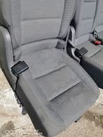 Volkswagen Touran I Second row seats 