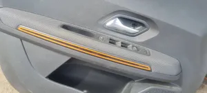 Dacia Sandero Panneau-habillage intérieur porte coulissante 