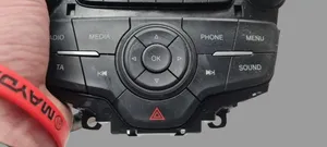 Ford Focus Panel / Radioodtwarzacz CD/DVD/GPS F1ET18K811BD